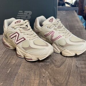 New Balance 9060 Bone Sparrow